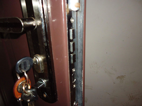 新马场乡防盗门换锁芯注意事项